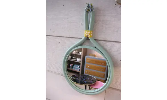 Miroir à main rotin