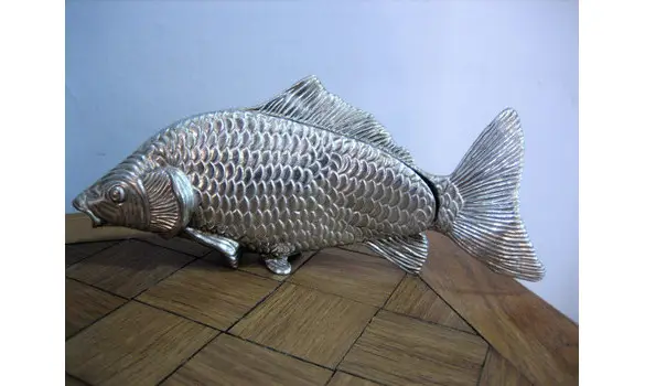 Poisson métal argenté