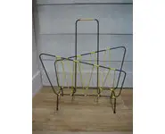 Porte-revues scoubidou