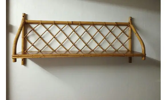 Etagère en rotin