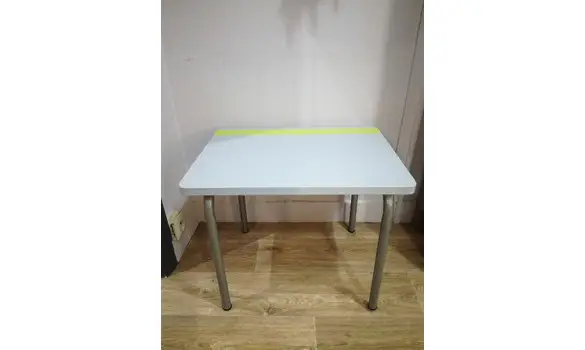 Petit bureau d'école
