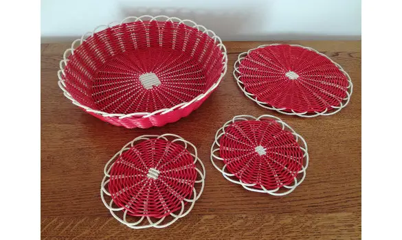 Ensemble scoubidou rouge