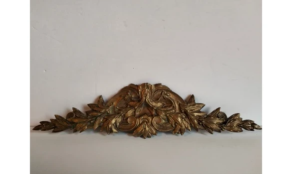 Fronton bronze doré