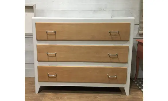 Grande commode blanche