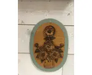 Décor floral en bois