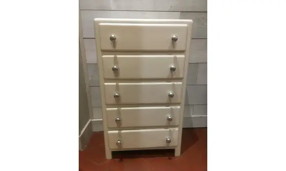 Chiffonnier blanc cassé