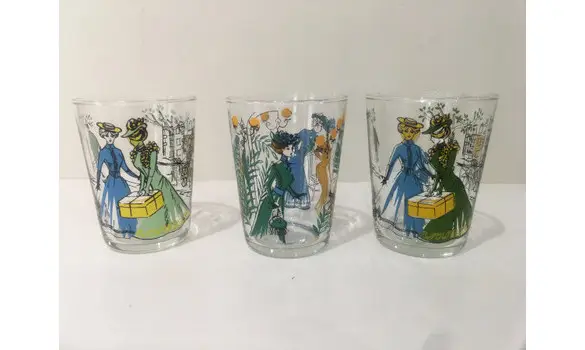 Verres anciens scénette
