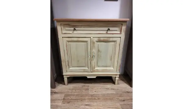 Buffet classique beige patiné
