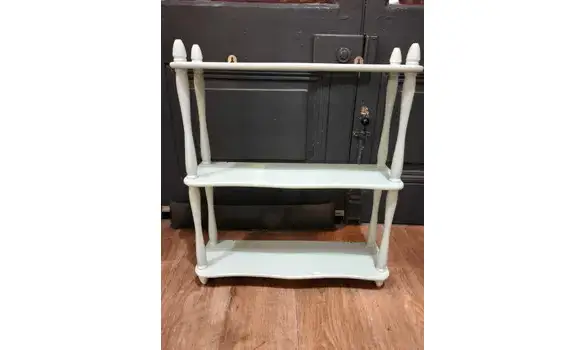 Etagère vert d'eau patiné