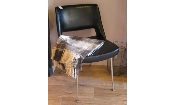 Fauteuil noir années 50