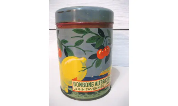 Boite à bonbons ancienne