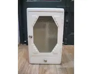 Armoire à pharmacie