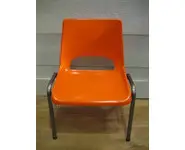 Chaise maternelle